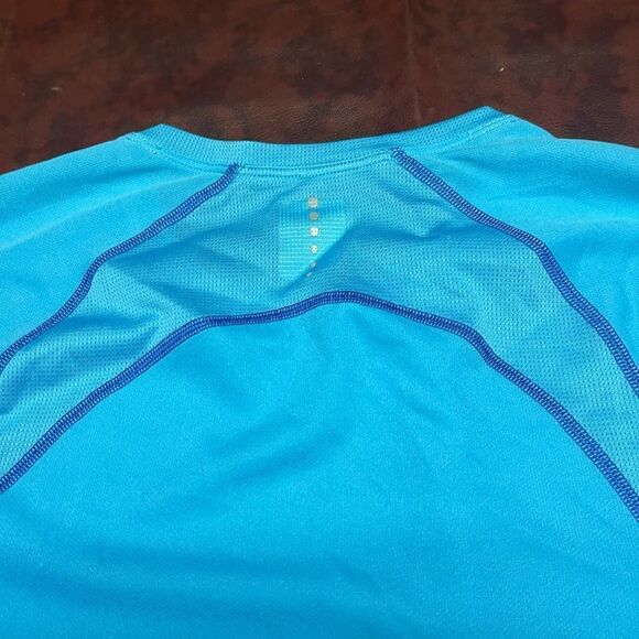 The North Face blue long sleeve flash dry top, size small - Picture 9 of 13